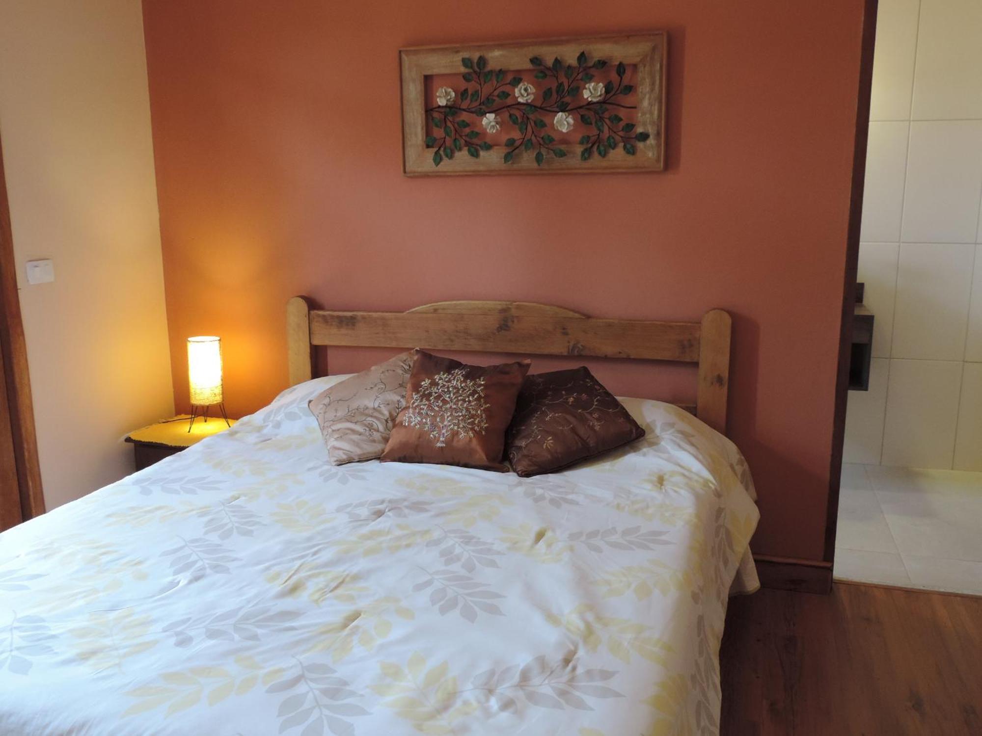 Entrevistas Chales E Suites São Bento do Sapucaí Habitación foto
